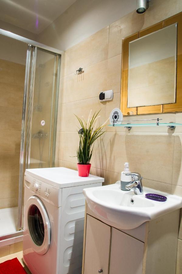 Apartament Brazowy Narutowicza 11 لوبلين المظهر الخارجي الصورة