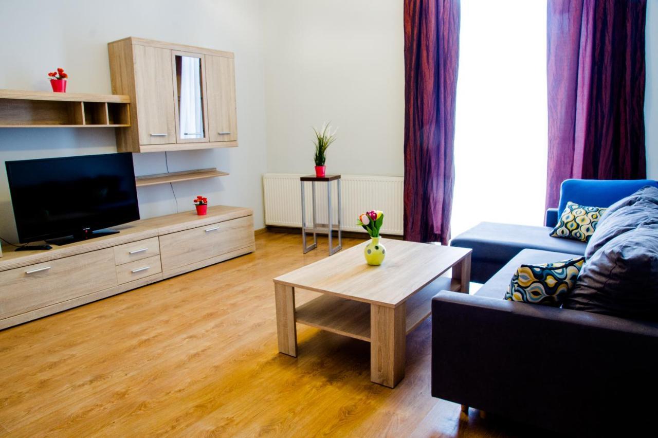 Apartament Brazowy Narutowicza 11 لوبلين المظهر الخارجي الصورة
